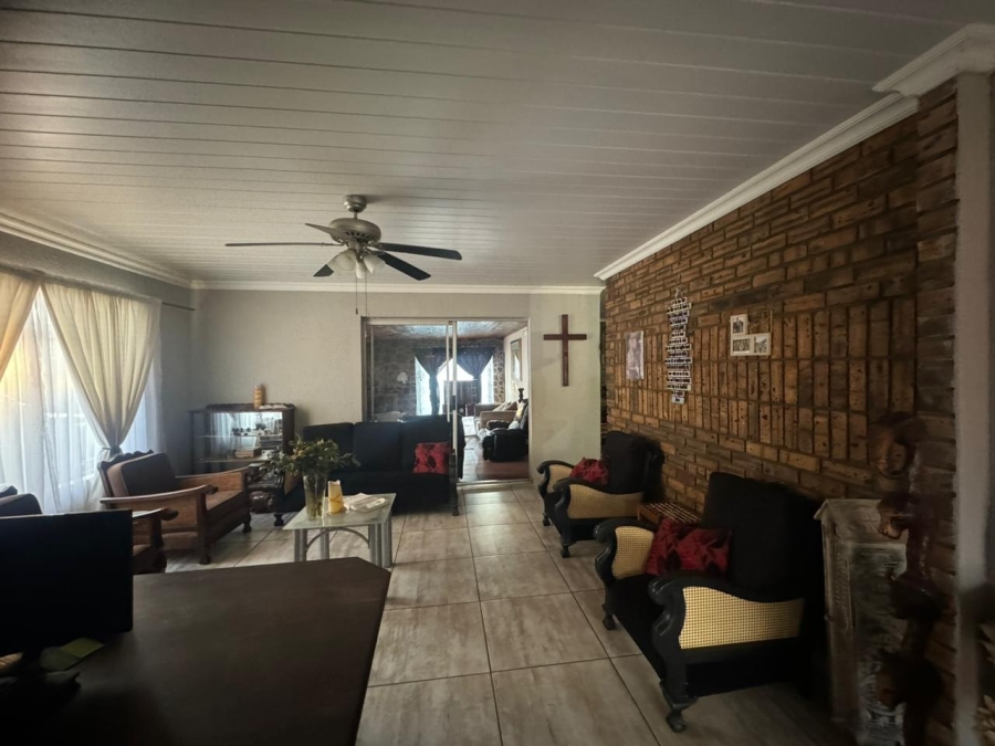 4 Bedroom Property for Sale in Bodorp North West